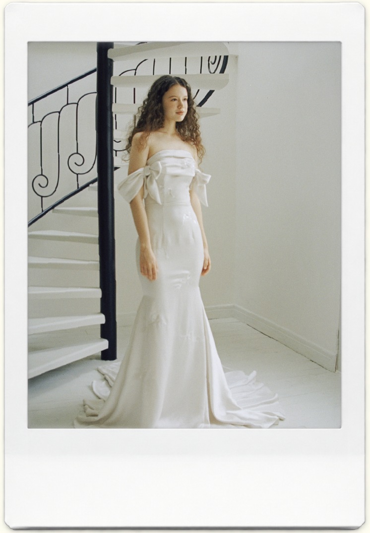 Silver Bowknot from the Psyche and Eros collection